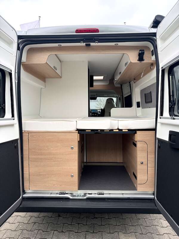 Mooveo 54DB Stauraum für Gepäck und Technik